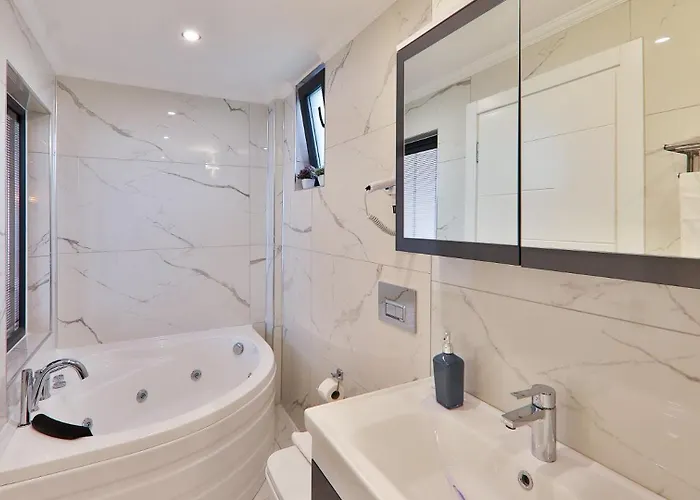 Villa Cukurbag Village 3 Bedroom *